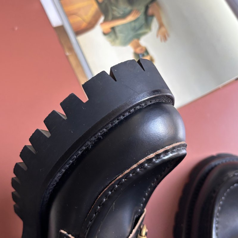 ::GUCCI:: 黑色皮革x金屬馬銜釦樂福鞋 38號-29