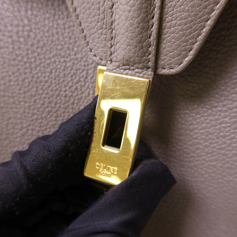 CELINE 牛皮皮革Soft 16金扣肩背袋-10