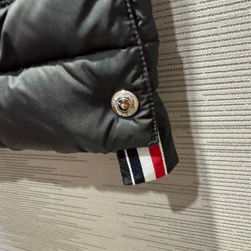 💎Han's house精品服飾💎THom BrowneTB 羽絨 背心 原價56000-8