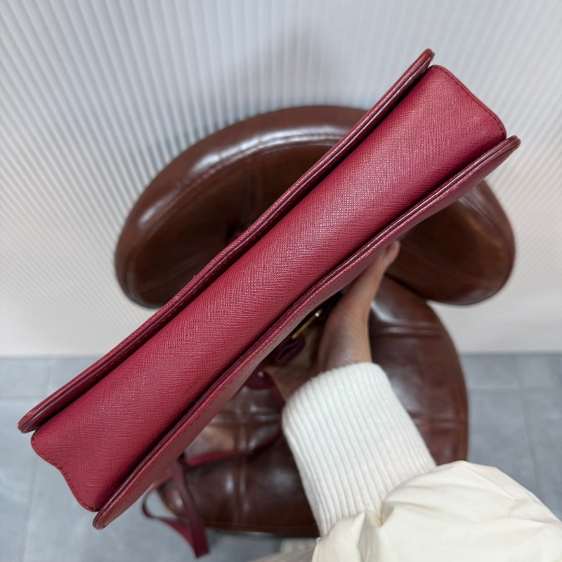 Salvatore Ferragamo Vara 經典小號 紅金配色 Saffiano十字紋牛皮-6