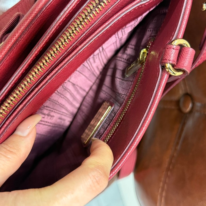 Salvatore Ferragamo Vara 經典小號 紅金配色 Saffiano十字紋牛皮-13