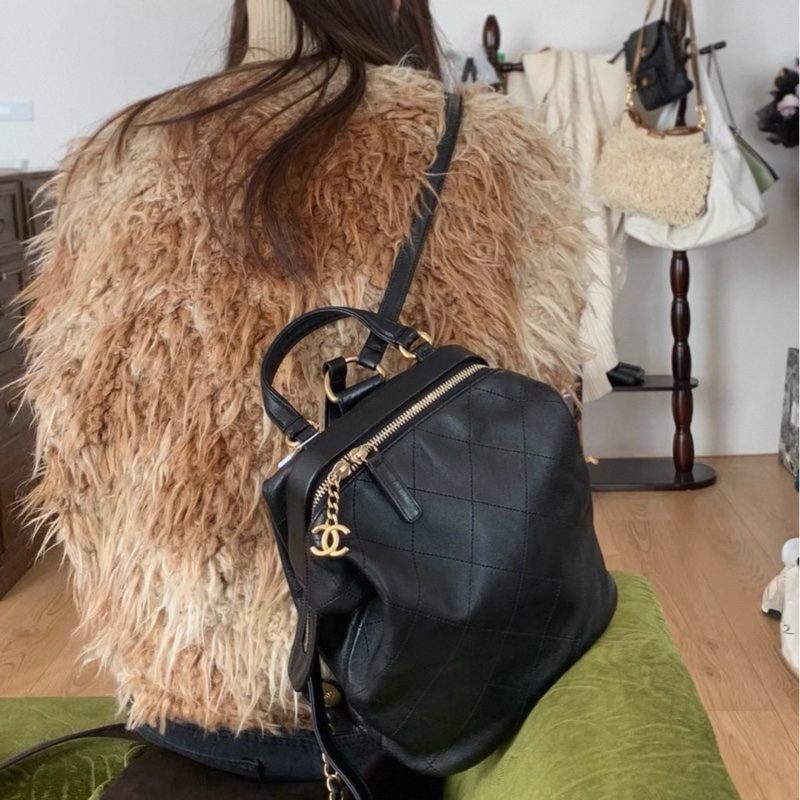 ✨Chanel 黑金羊皮後背包 有保卡🖤-0