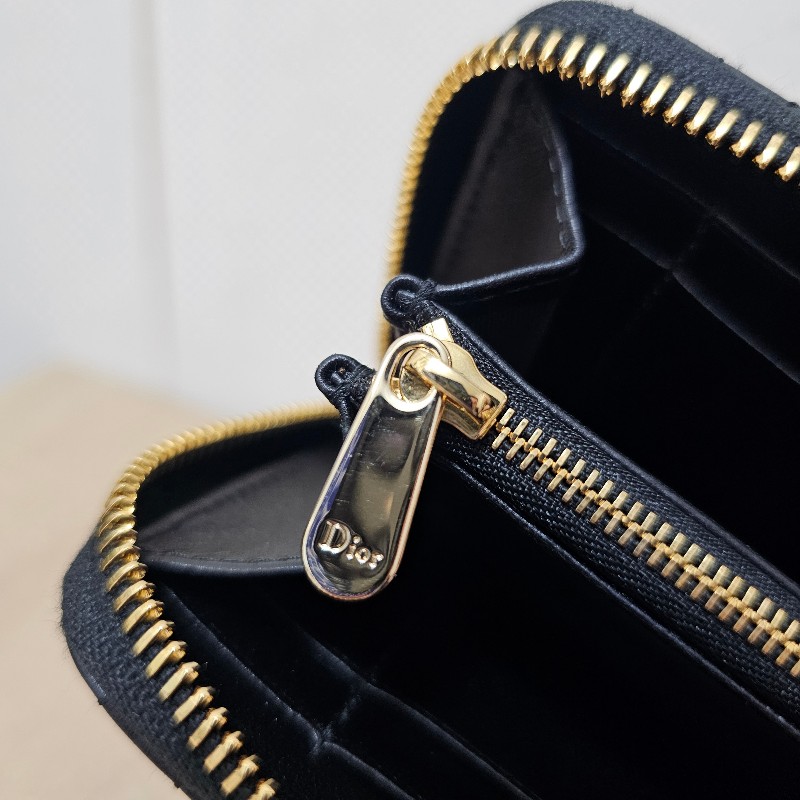 [實品超美☺️] Dior黑羊皮LadyDior金釦拉鏈中夾-19