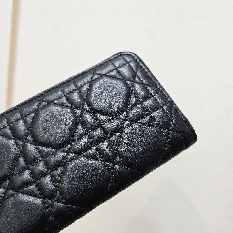 [實品超美☺️] Dior黑羊皮LadyDior金釦拉鏈中夾-21