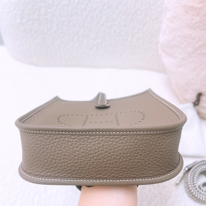 Hermes mini evelyne 大象灰銀扣 K-1