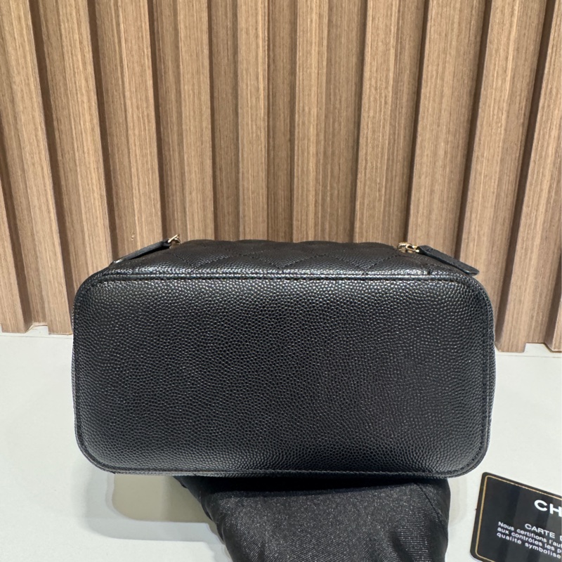 全新Chanel 長盒子荔枝牛皮 VANITY WITH CHAIN-10