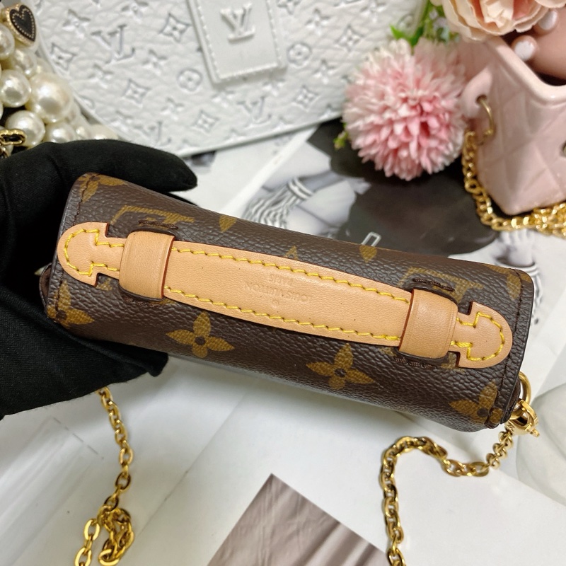 LV M81267 迷你郵差包 芯片款 💌-12