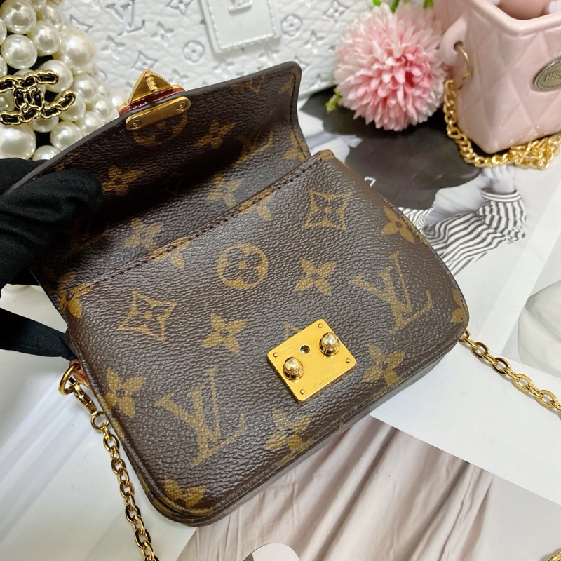 LV M81267 迷你郵差包 芯片款 💌-15