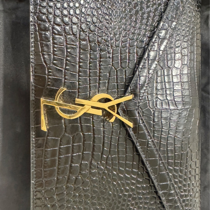 SAINT LAURENT 黑亮面 鱷魚壓紋 鍊條包 金色鏈條 肩背包 側背包 近全新未使用-6