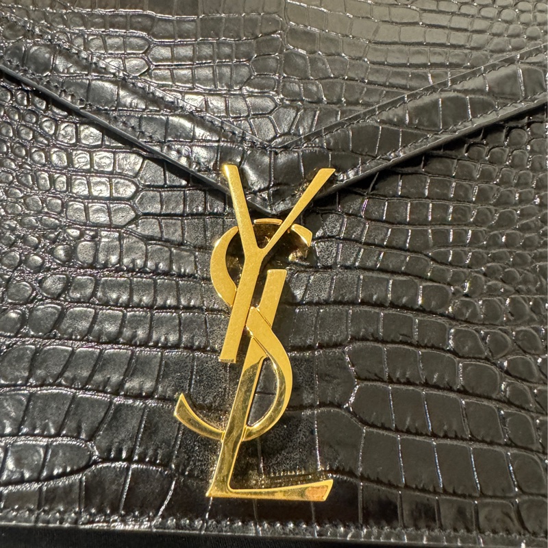 SAINT LAURENT 黑亮面 鱷魚壓紋 鍊條包 金色鏈條 肩背包 側背包 近全新未使用-11