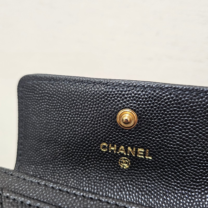 [夯夯品項😆] Chanel黑荔枝皮霧金釦Boy下蓋卡包-16