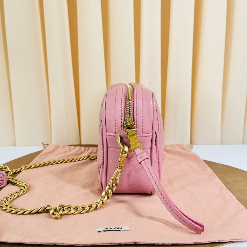 Miu Miu 粉色褶皺相機包 斜背包-3