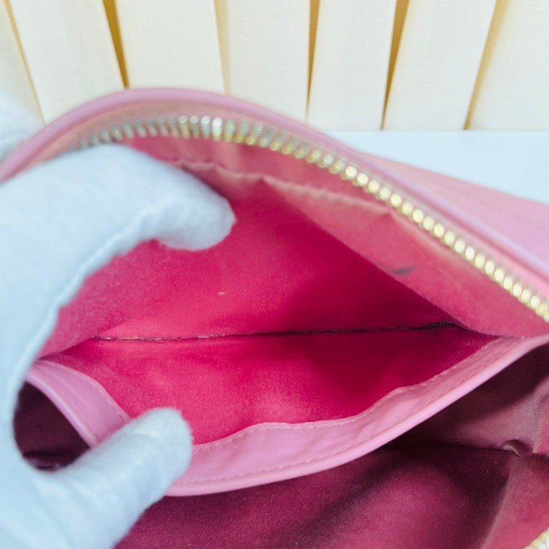 Miu Miu 粉色褶皺相機包 斜背包-14