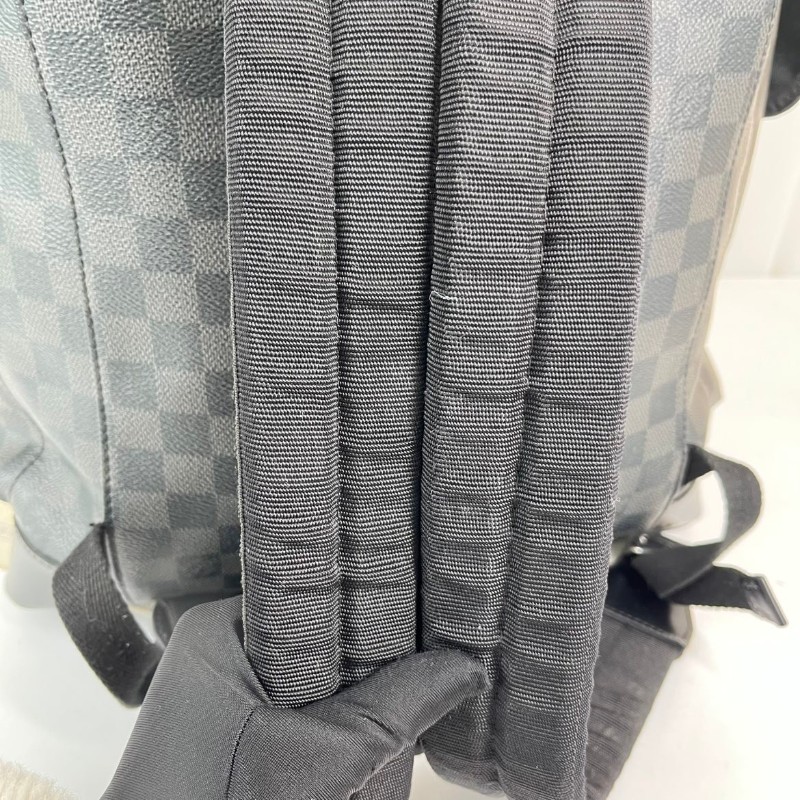 LV Christopher黑色棋盤格後背包-9