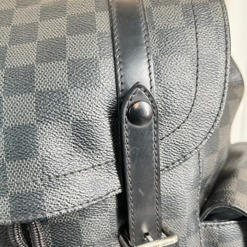 LV Christopher黑色棋盤格後背包-11