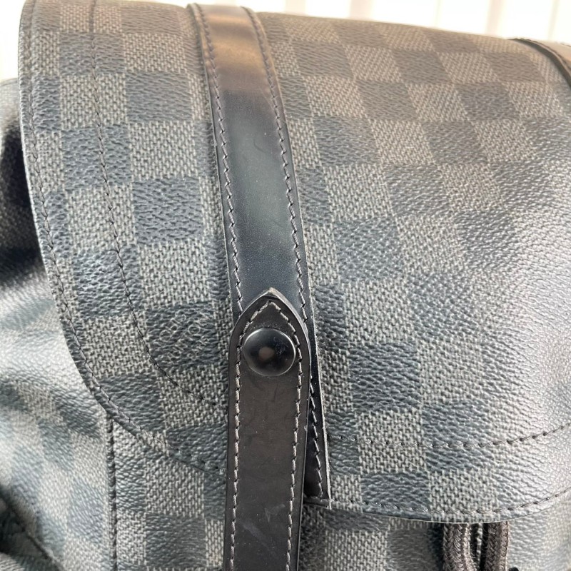 LV Christopher黑色棋盤格後背包-15