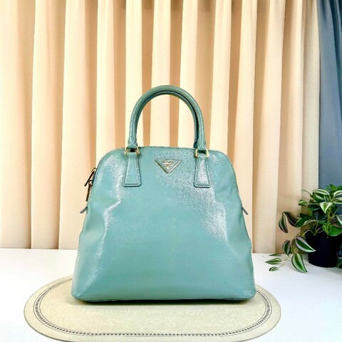 Prada藍色經典貝殼包 十字紋亮面牛皮 防水耐磨