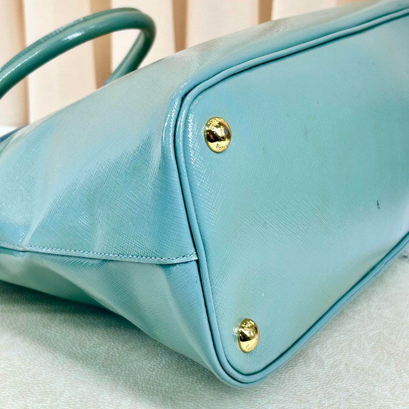 Prada藍色經典貝殼包 十字紋亮面牛皮 防水耐磨-12