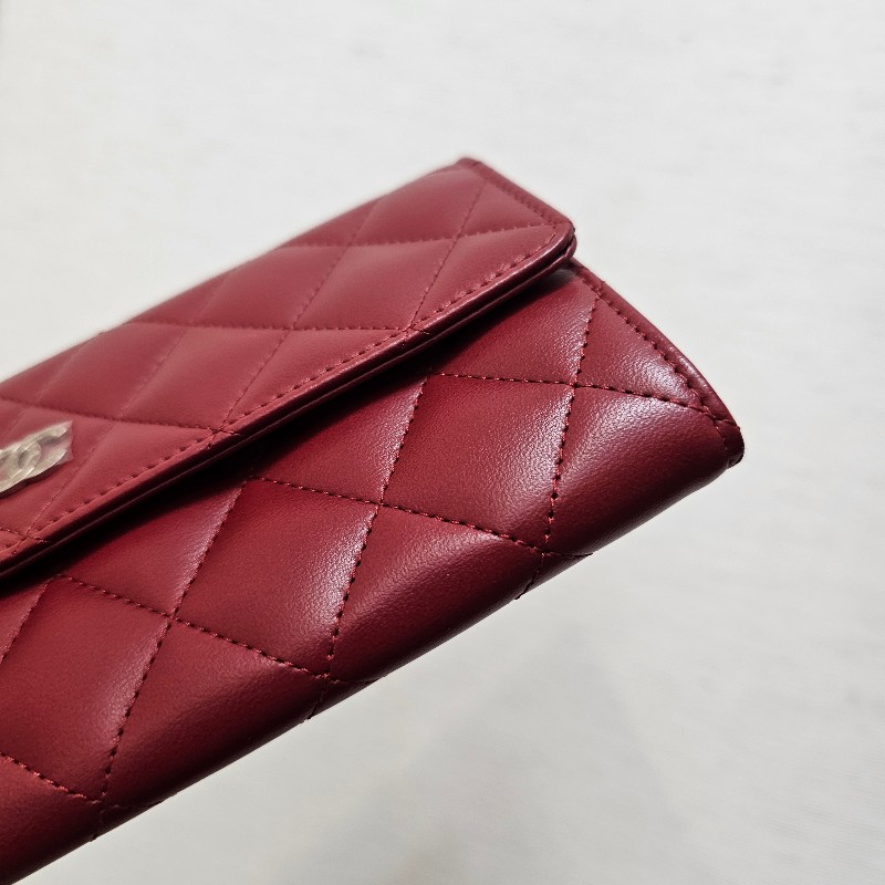 [超有品味款☺️實品超美] Chanel深紅羊皮菱格銀釦長夾-4