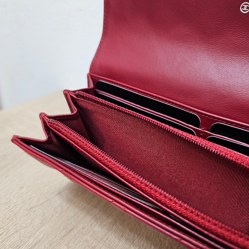 [超有品味款☺️實品超美] Chanel深紅羊皮菱格銀釦長夾-17