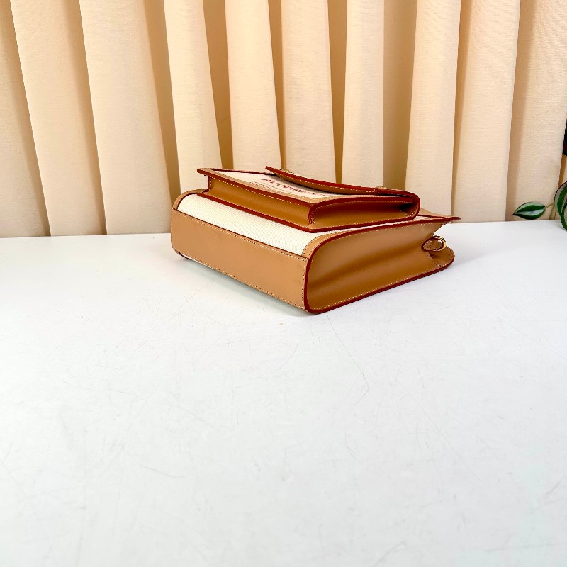 BURBERRY 口袋托特包 可拆卸肩帶-7