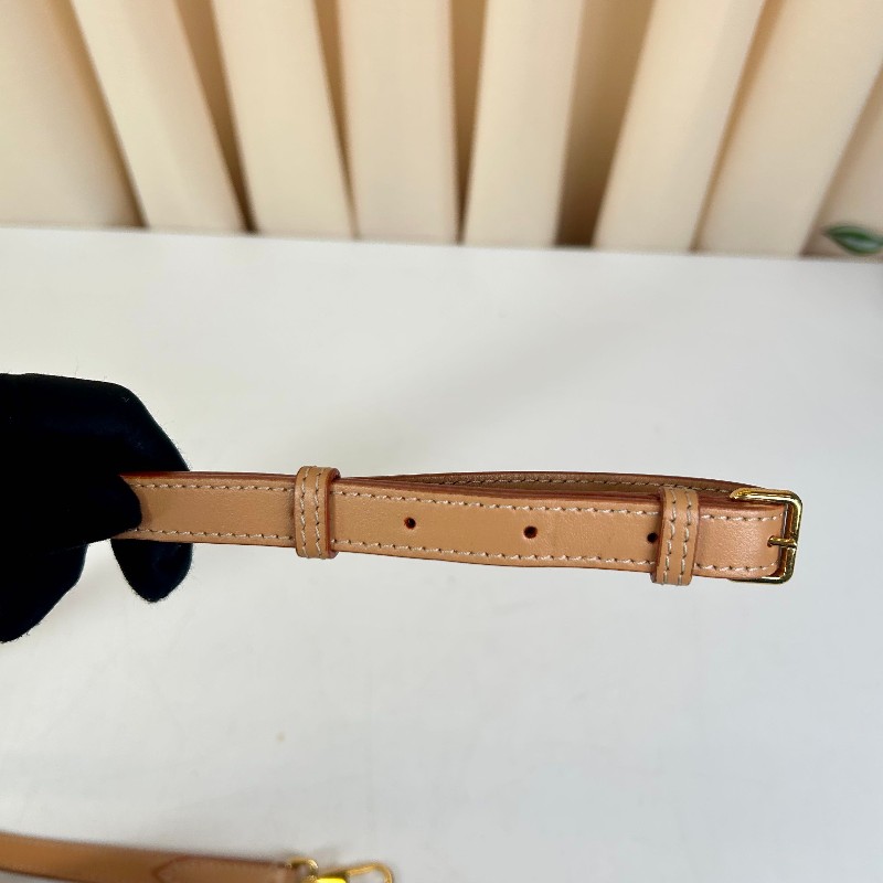 BURBERRY 口袋托特包 可拆卸肩帶-8