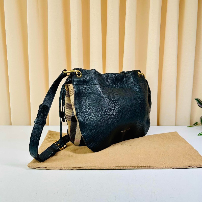 Burberry 黑色牛皮拼格紋肩背包斜背包-4