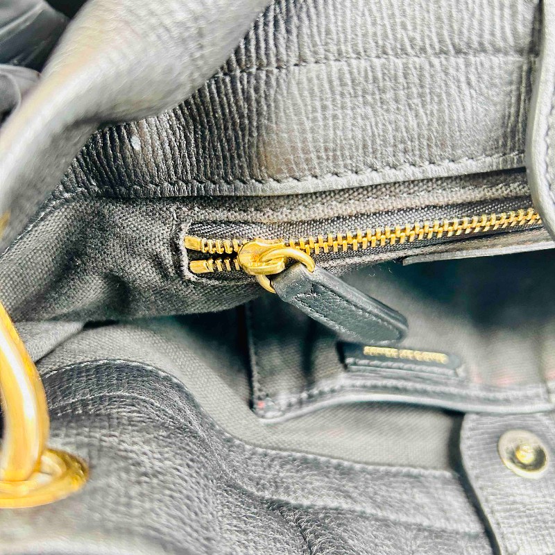 Burberry 黑色牛皮拼格紋肩背包斜背包-9