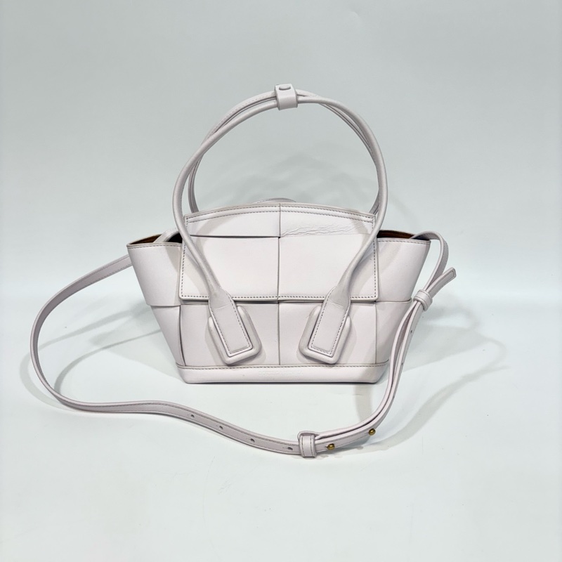 BV淡粉牛皮大編織手提斜背MiniArco29 600606-2