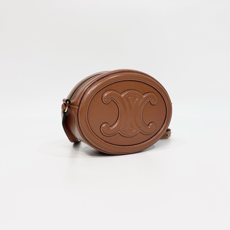 🥨超優惠月餅包CELINE棕色牛皮TRIOMPHE橢圓側背包198603DXC-6