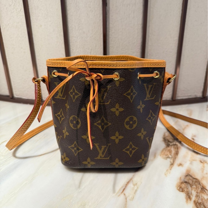 LV Nano Noe 迷你水桶包-0
