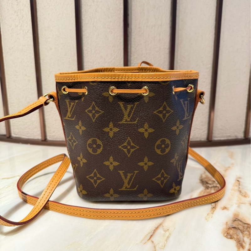 LV Nano Noe 迷你水桶包-1