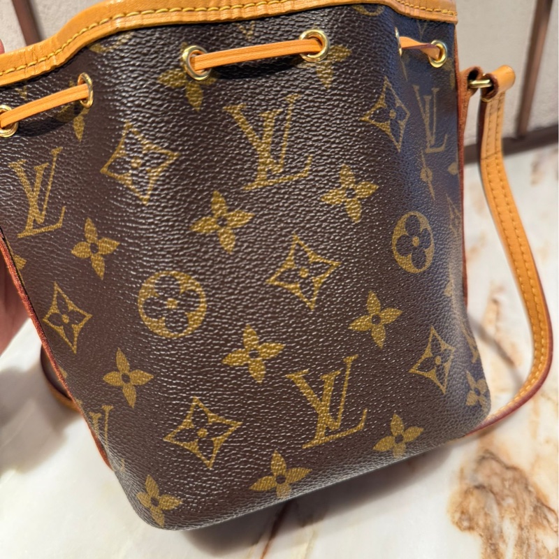 LV Nano Noe 迷你水桶包-10