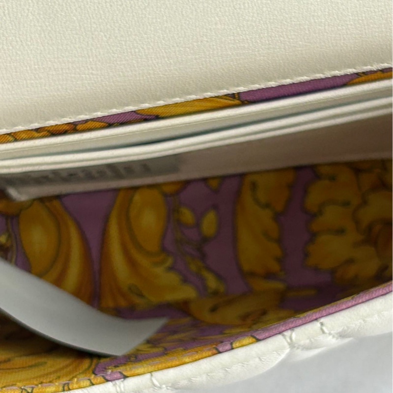 Versace凡賽斯 Virtus系列金標鏈條包 白色羊皮衍縫 小號斜挎款-6