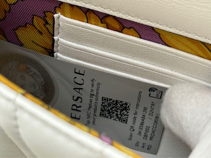 Versace凡賽斯 Virtus系列金標鏈條包 白色羊皮衍縫 小號斜挎款-8