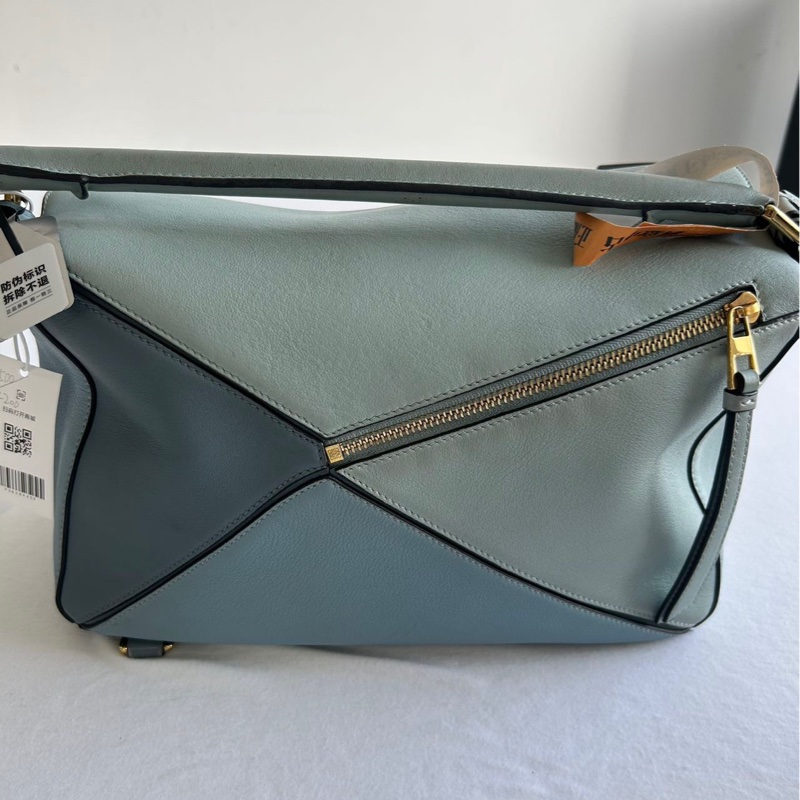 LOEWE羅意威中號幾何包 尺寸291219cm,成色相當不錯,霧霾藍拼色-1