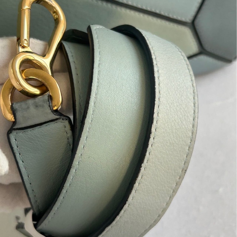 LOEWE羅意威中號幾何包 尺寸291219cm,成色相當不錯,霧霾藍拼色-14