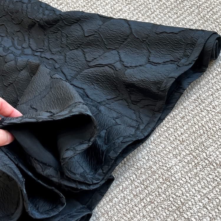 FENDI 黑色緹花魚尾黑洋裝-5