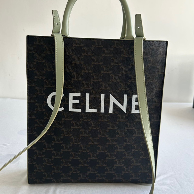 Celine賽琳托特包,黑牛皮,鐳射刻印,98新,成色相當優異,-0