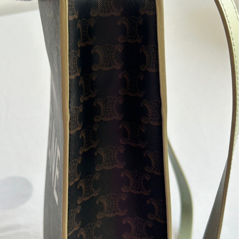 Celine賽琳托特包,黑牛皮,鐳射刻印,98新,成色相當優異,-4