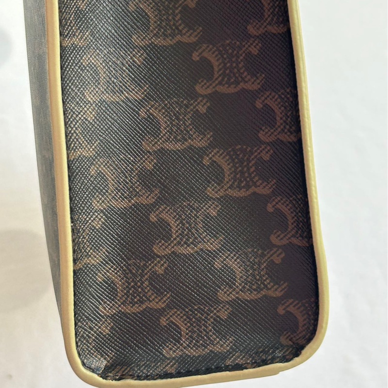 Celine賽琳托特包,黑牛皮,鐳射刻印,98新,成色相當優異,-5