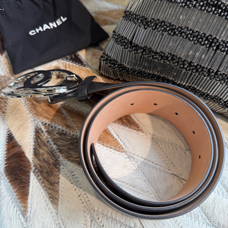 CHANEL 軟牛皮銀釦鏤空雙C皮帶90/36男女中性款-3