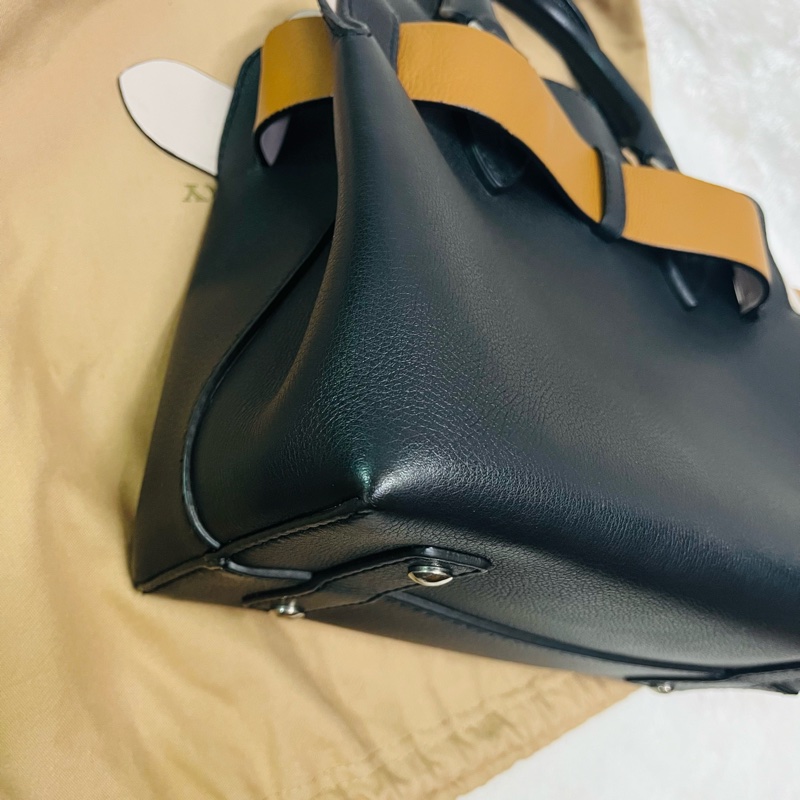 BURBERRY巴寶莉 BELT 燙金LOGO小牛皮斜背/手提兩用包-24