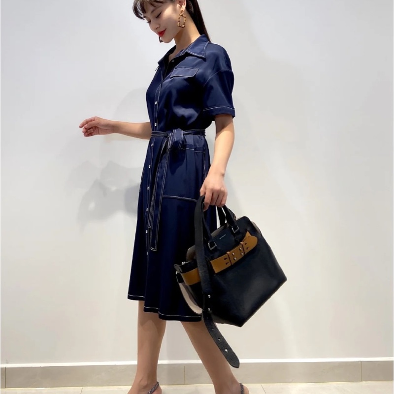 BURBERRY巴寶莉 BELT 燙金LOGO小牛皮斜背/手提兩用包-32