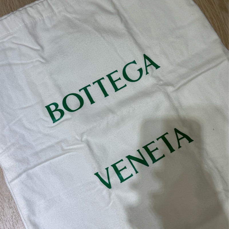 狀況極好美品✨BV羊皮編織枕頭包-13