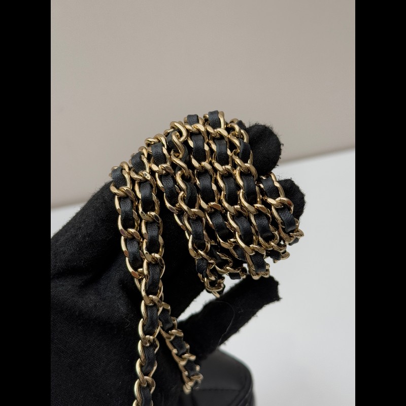 CHANEL晶片款 手柄長盒子 化妝盒 黑金菱格紋羊皮-7