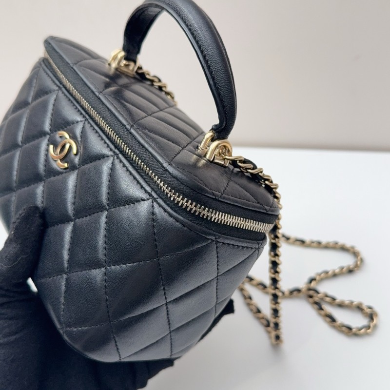 CHANEL晶片款 手柄長盒子 化妝盒 黑金菱格紋羊皮-14