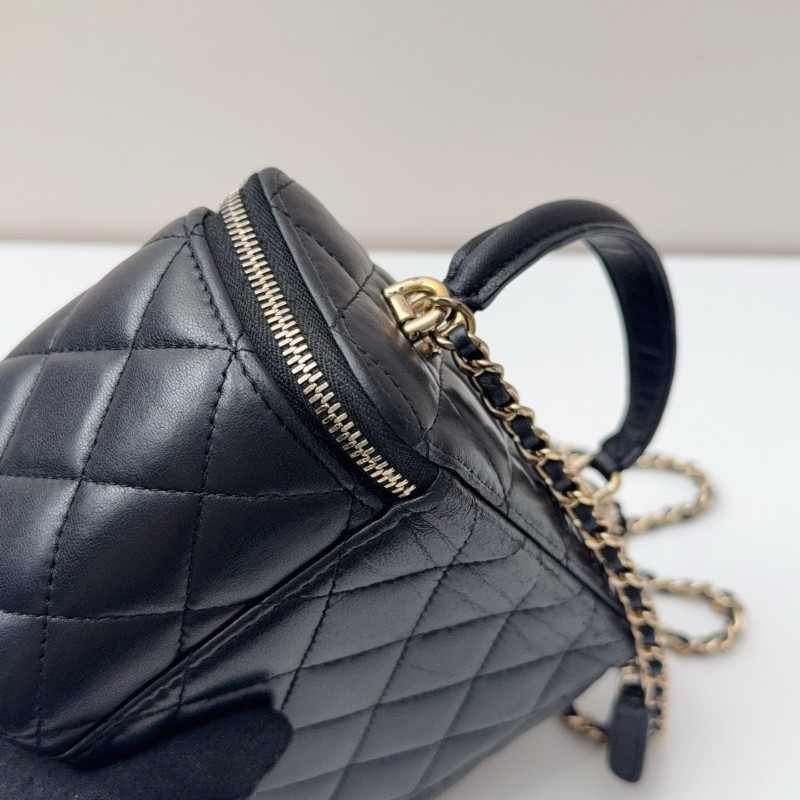 CHANEL晶片款 手柄長盒子 化妝盒 黑金菱格紋羊皮-15