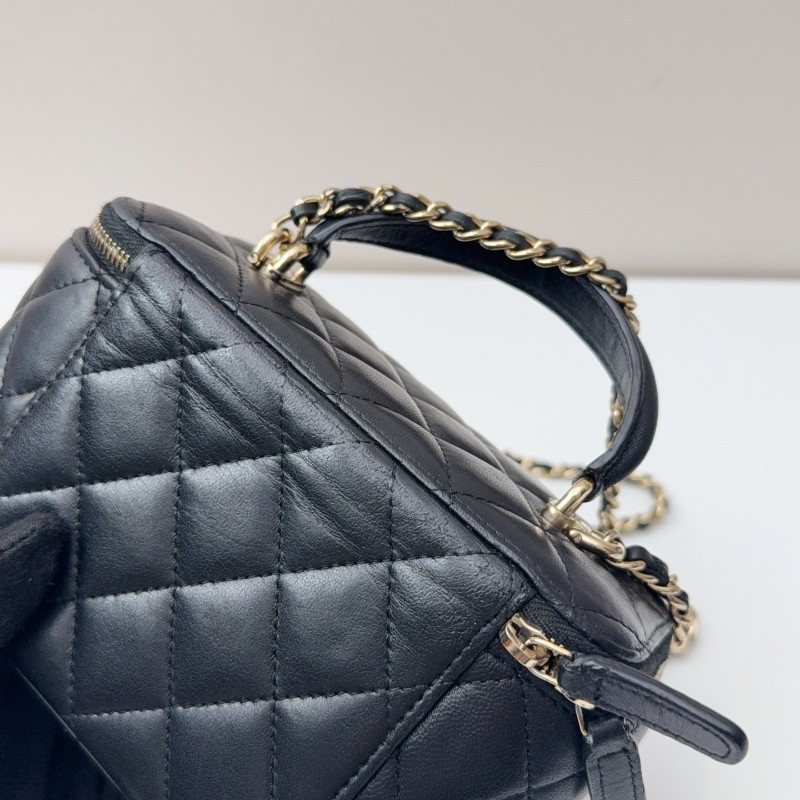 CHANEL晶片款 手柄長盒子 化妝盒 黑金菱格紋羊皮-16