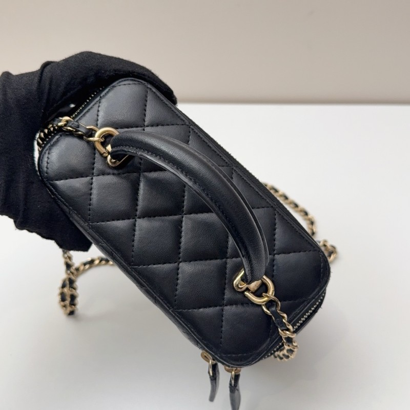 CHANEL晶片款 手柄長盒子 化妝盒 黑金菱格紋羊皮-23